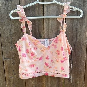 Kendall & Kylie cropped floral tank top new with tags size XL